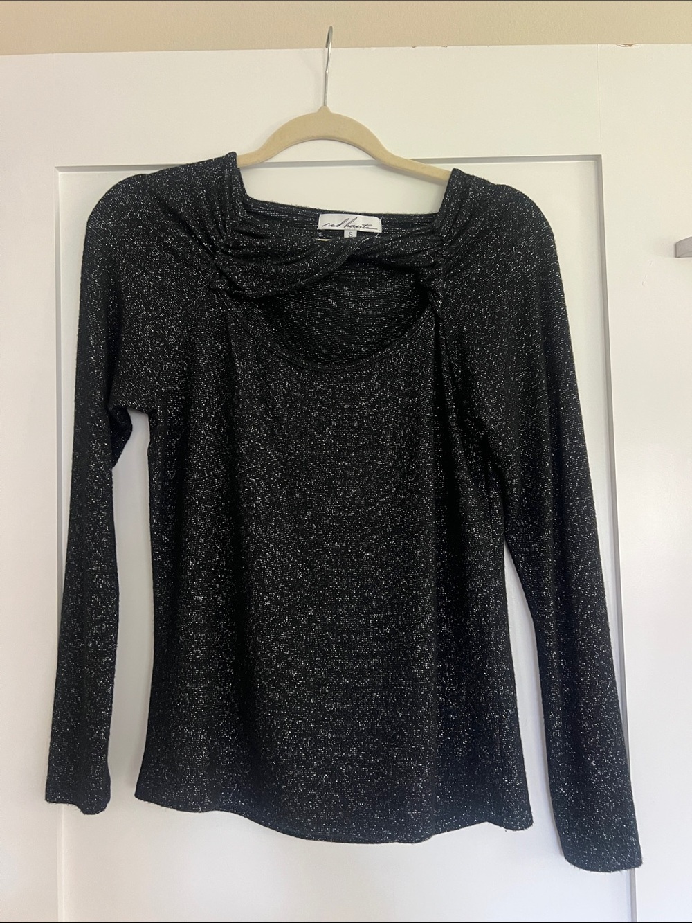 Red haute Sparkle Long-Sleeve Women's Top - Black